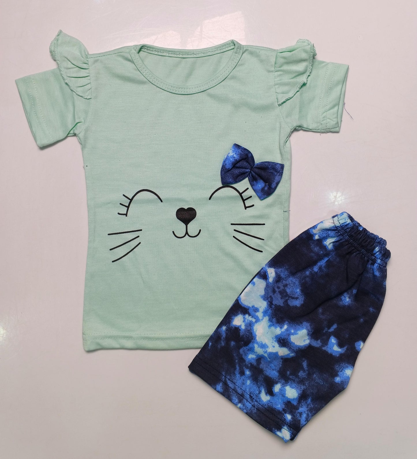 Cute Kitty Bow Girls 2-Piece Summer Set β Mint Green Top & Blue Tie-Dye Shorts